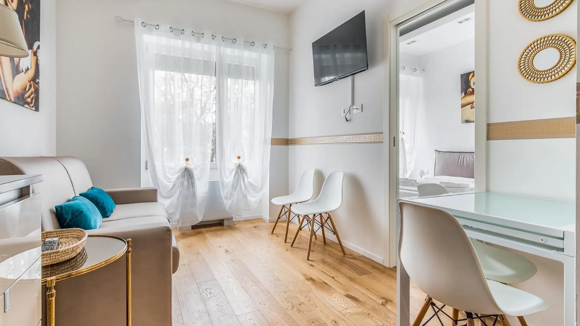 Milano Vetra-Parco Delle Basiliche 2 Pax- Wifi- Banfi Apartment