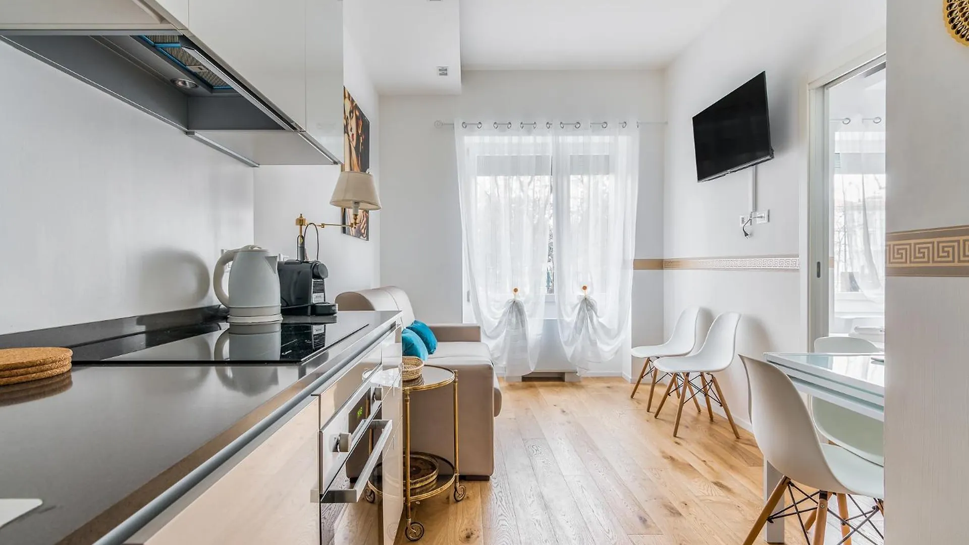 Milano Vetra-Parco Delle Basiliche 2 Pax- Wifi- Banfi Apartment Milan